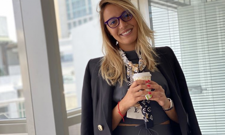 الكوميدية،لبنى الجوهري،الإمارات،كورونا،