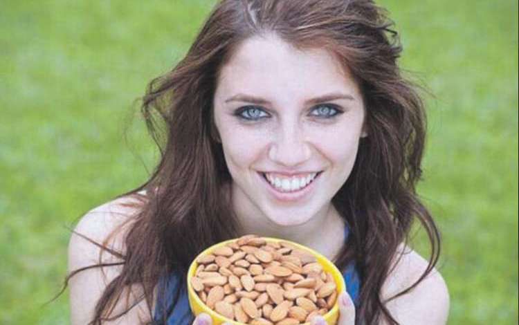 فوائد اللوز