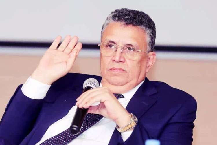 العدول والمحامون يحرجون وهبي داخل “الأصالة والمعاصرة”: تفاصيل قرار المكتب السياسي