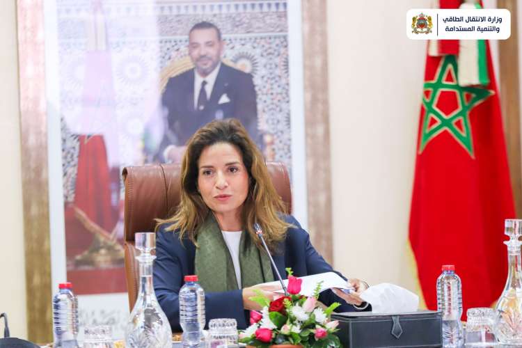 بنعلي تحاصر “مافيا” نهب الكثبان الرملية