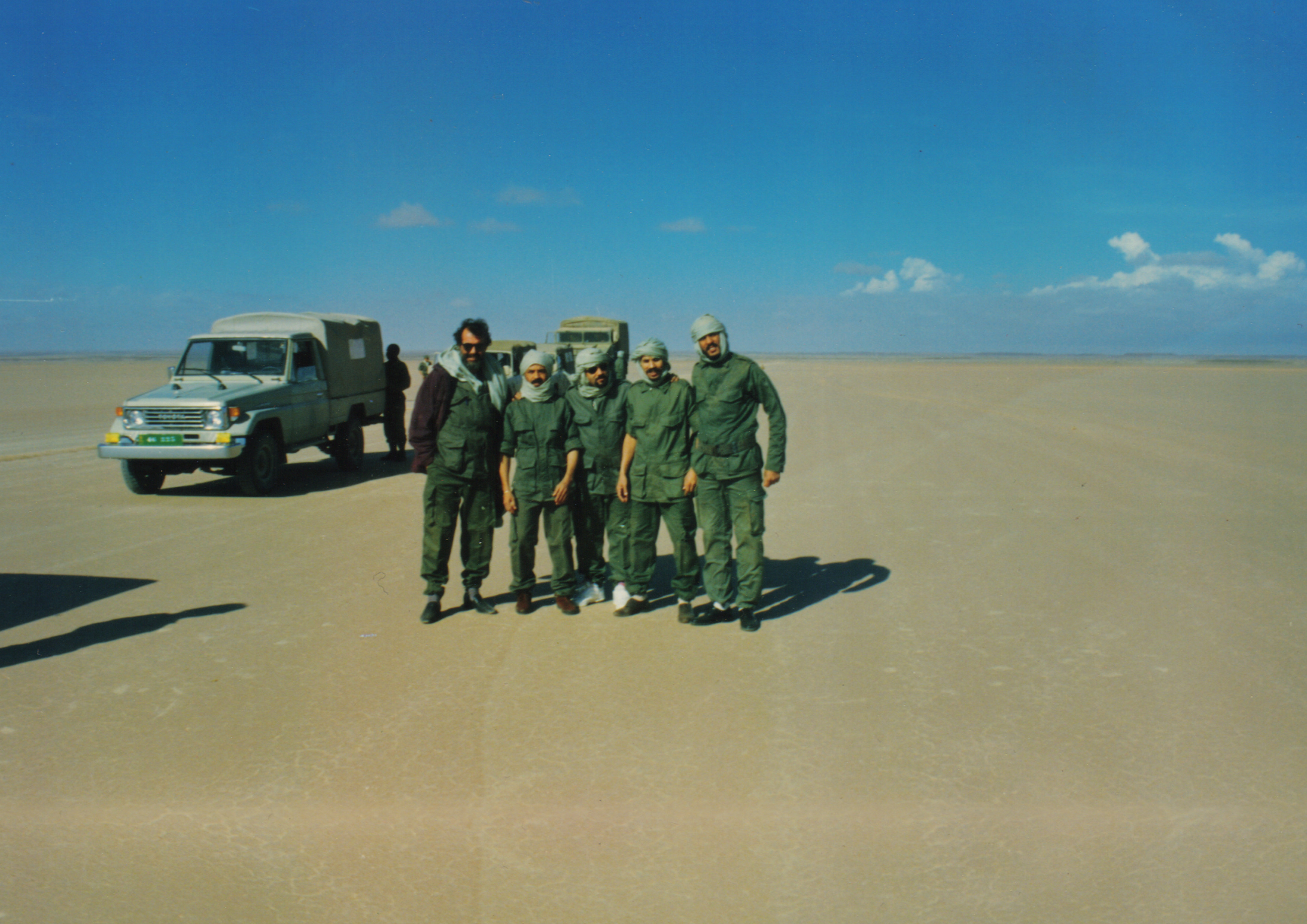 حفلات في الثكنات … فنانون مغاربة في أنشطة لفائدة الجنود بالصحراء