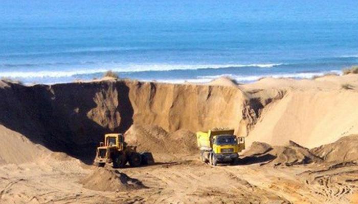 نهب السواحل