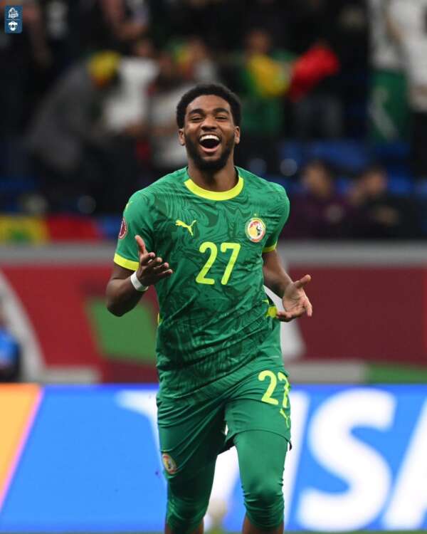 والدة نجم السنغال المغربية: نشعر بالفخر برؤيته يلعب في بلد أمه ويمثل بلد أبيه