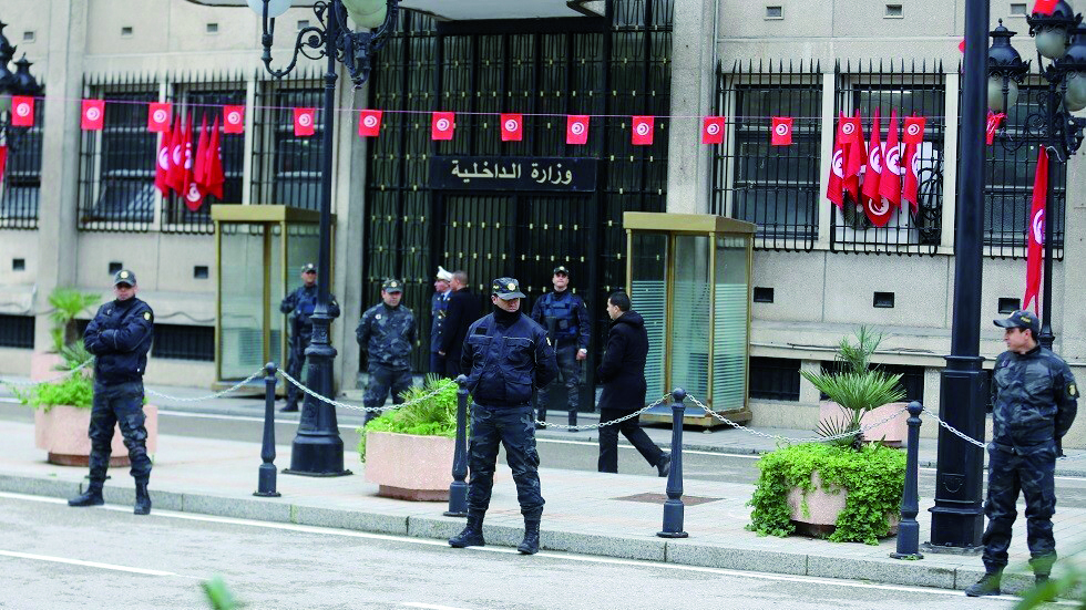مذكرات حفيظ بنهاشم …..كيف أصبحت شخصا غير مرغوب فيه مذكرات حفيظ بنهاشم …..كيف أصبحت شخصا غير مرغوب فيه